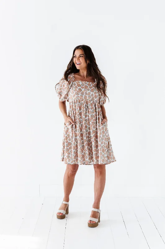Discount Mania Tatum Floral Dress
